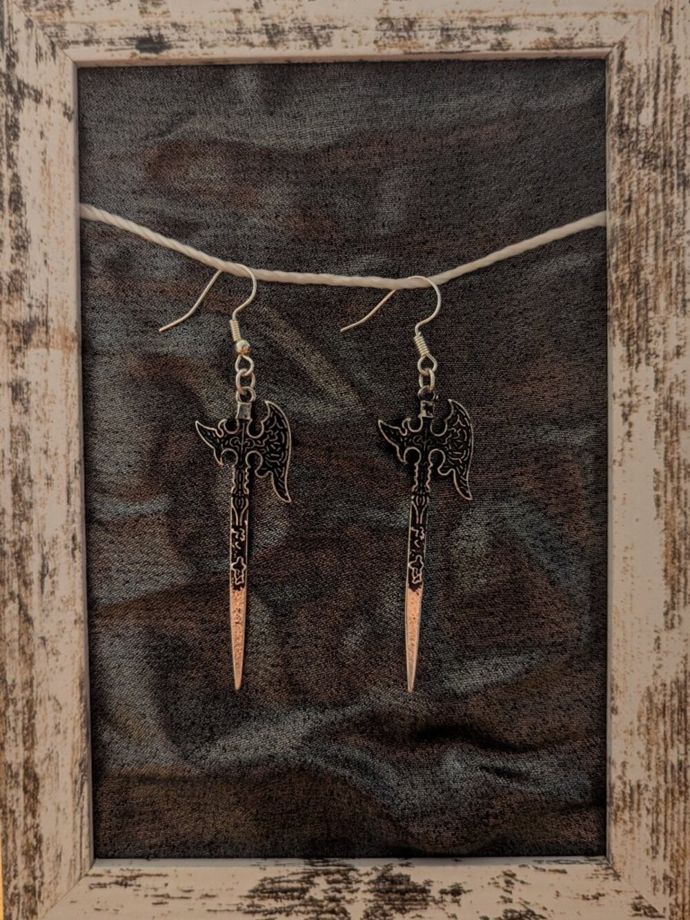 Pair of earrings